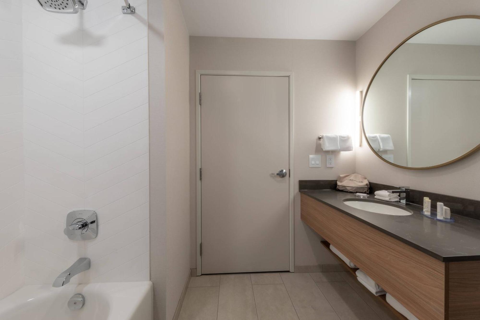 Fairfield By Marriott Inn & Suites Revelstoke Dış mekan fotoğraf