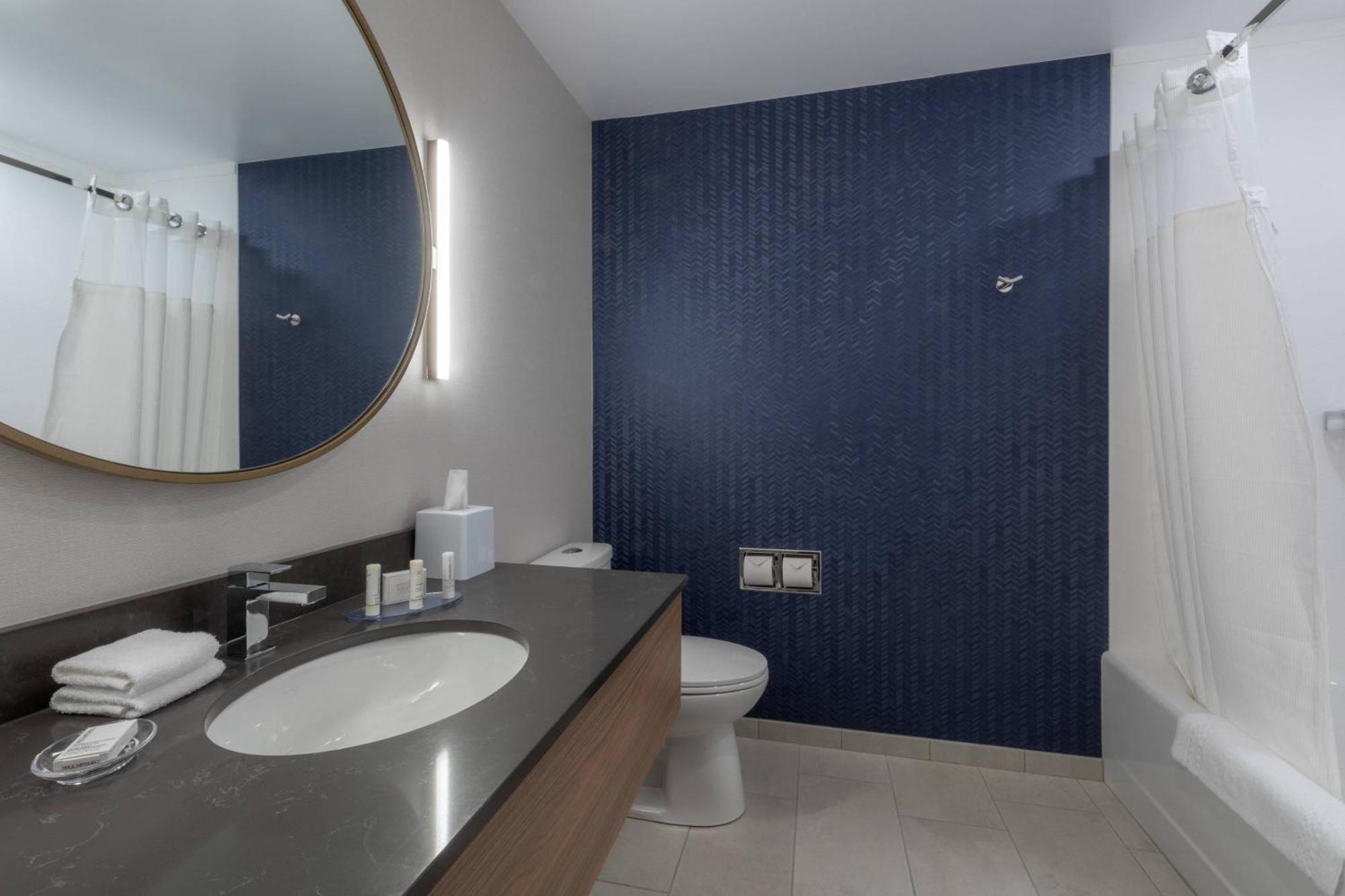 Fairfield By Marriott Inn & Suites Revelstoke Dış mekan fotoğraf