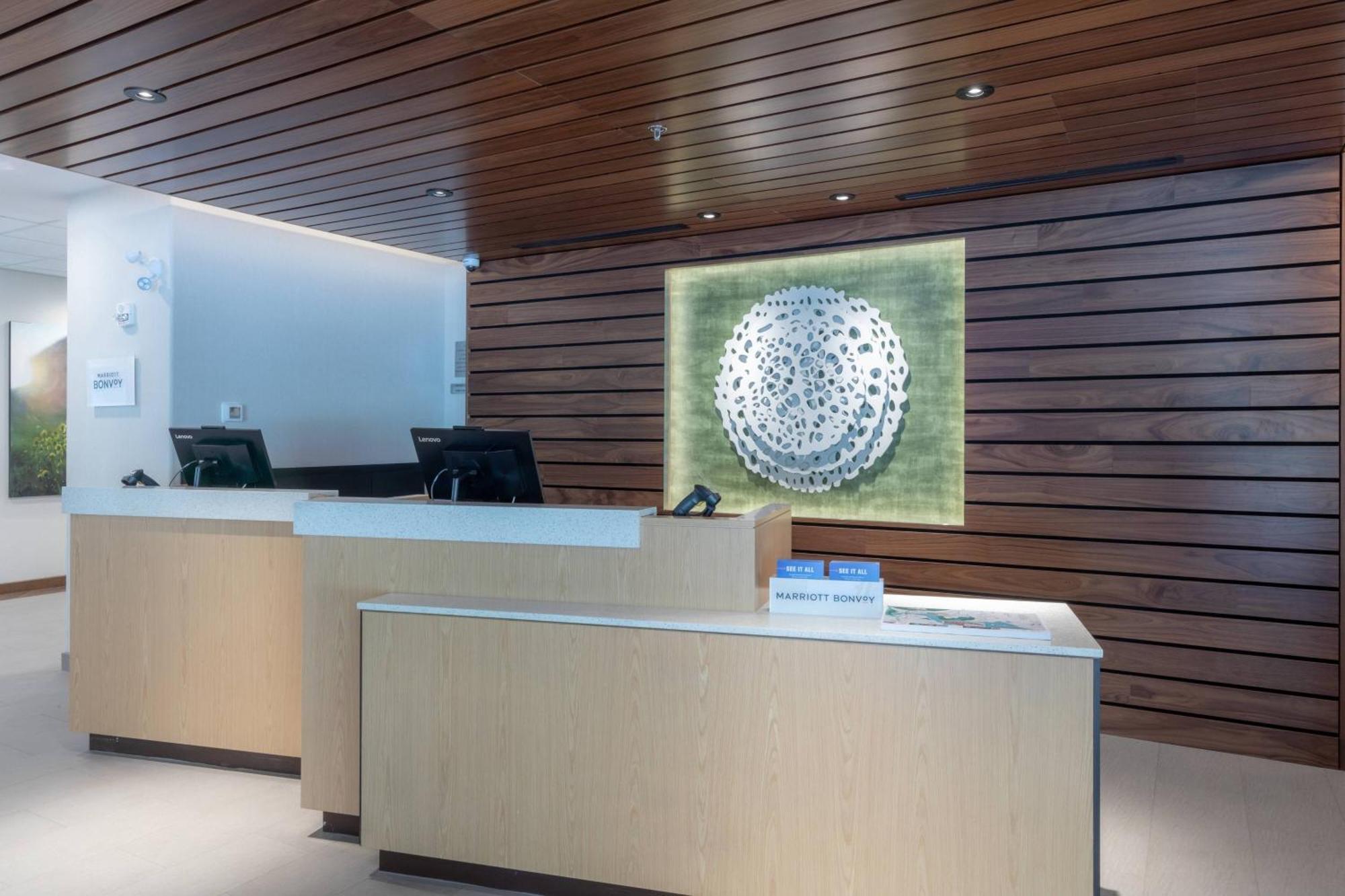 Fairfield By Marriott Inn & Suites Revelstoke Dış mekan fotoğraf